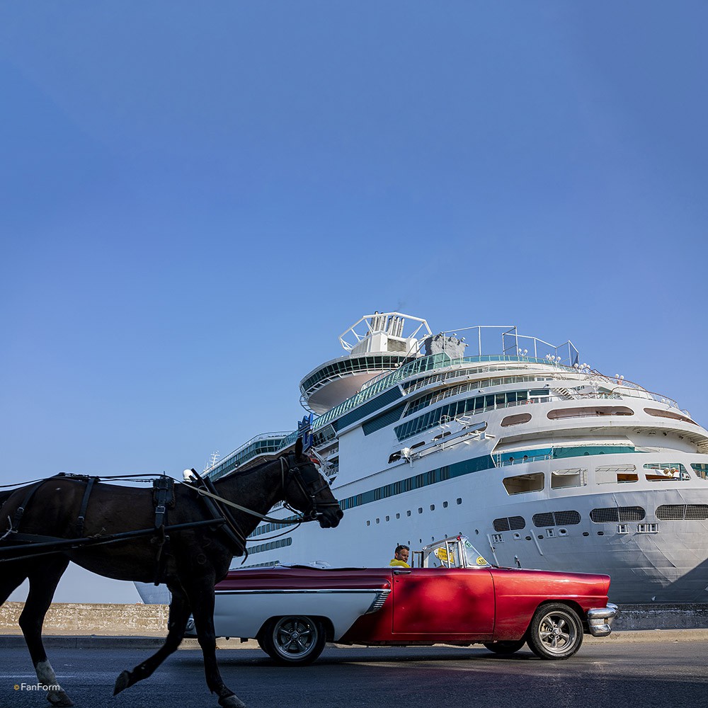 轮船汽车和马车，2019，古巴 拷贝.jpg