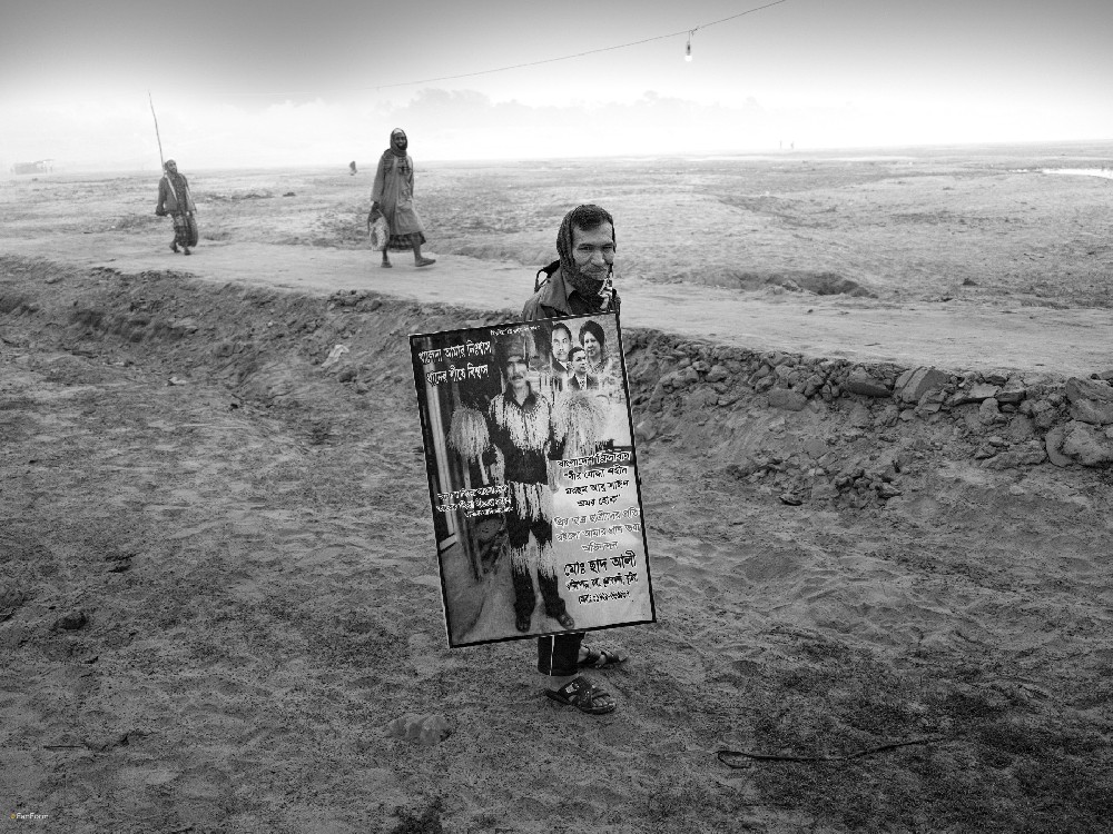Bengalis living along the Jamuna River